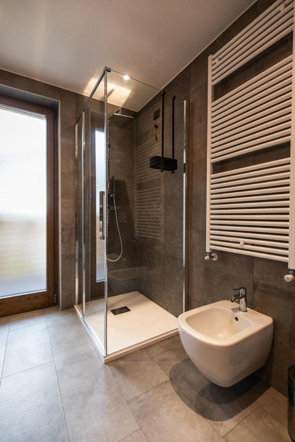 Sùtrio Casa Vacanze Ranuncolo 6 מראה חיצוני תמונה
